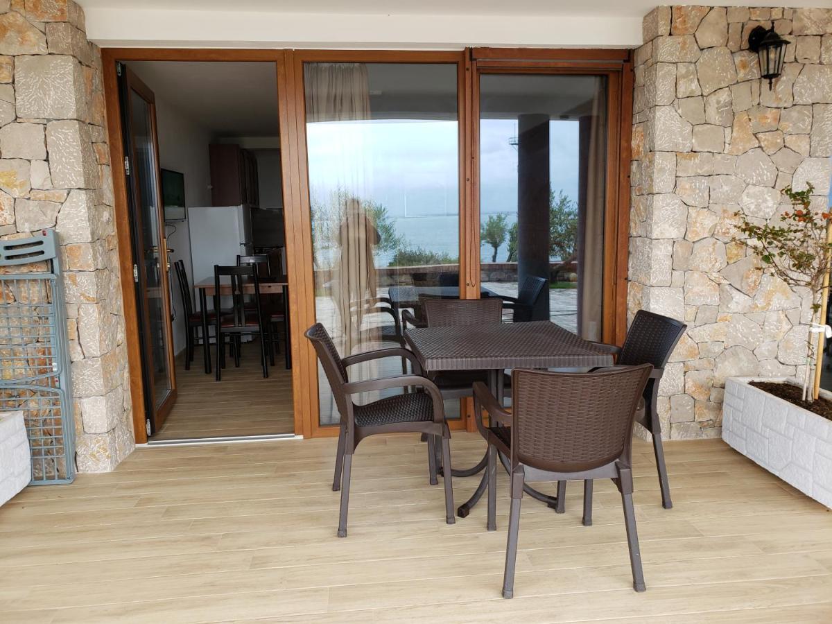 Hotel Brifs Shëngjin Exteriör bild
